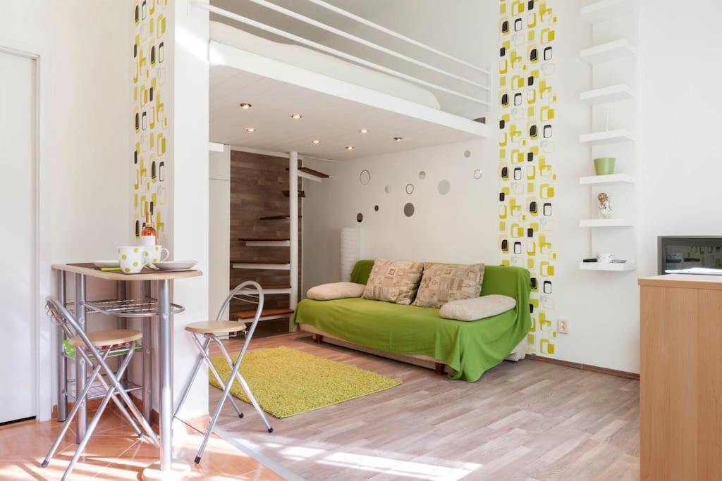 Apartament Dora'S Calm Nest Over The Chestnut Tree Budapeszt Zewnętrze zdjęcie
