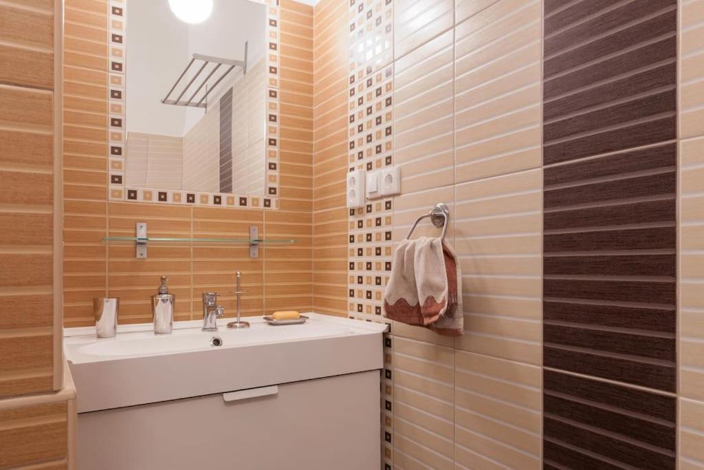 Apartament Dora'S Calm Nest Over The Chestnut Tree Budapeszt Zewnętrze zdjęcie